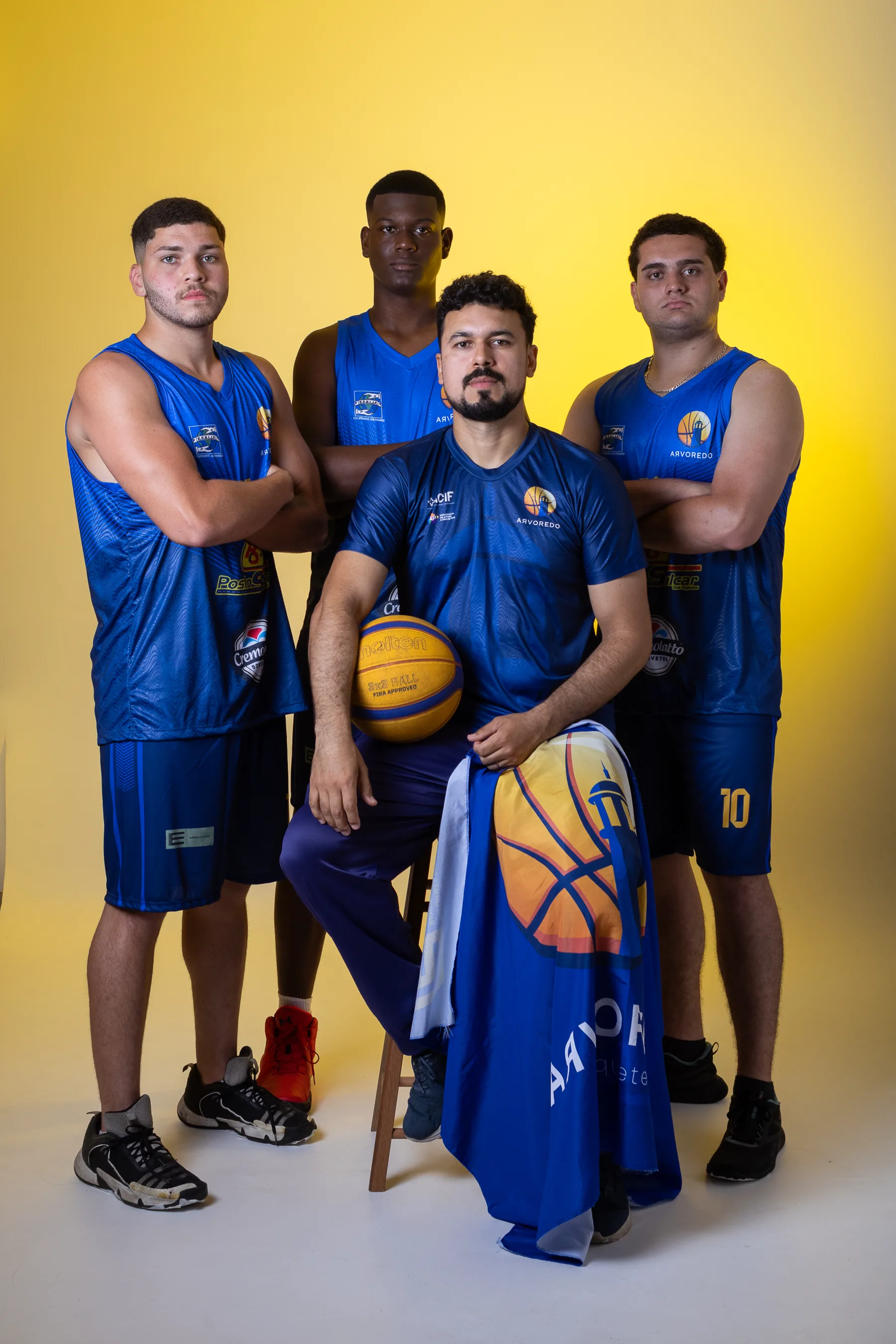 Equipe do Arvoredo posando em quadra